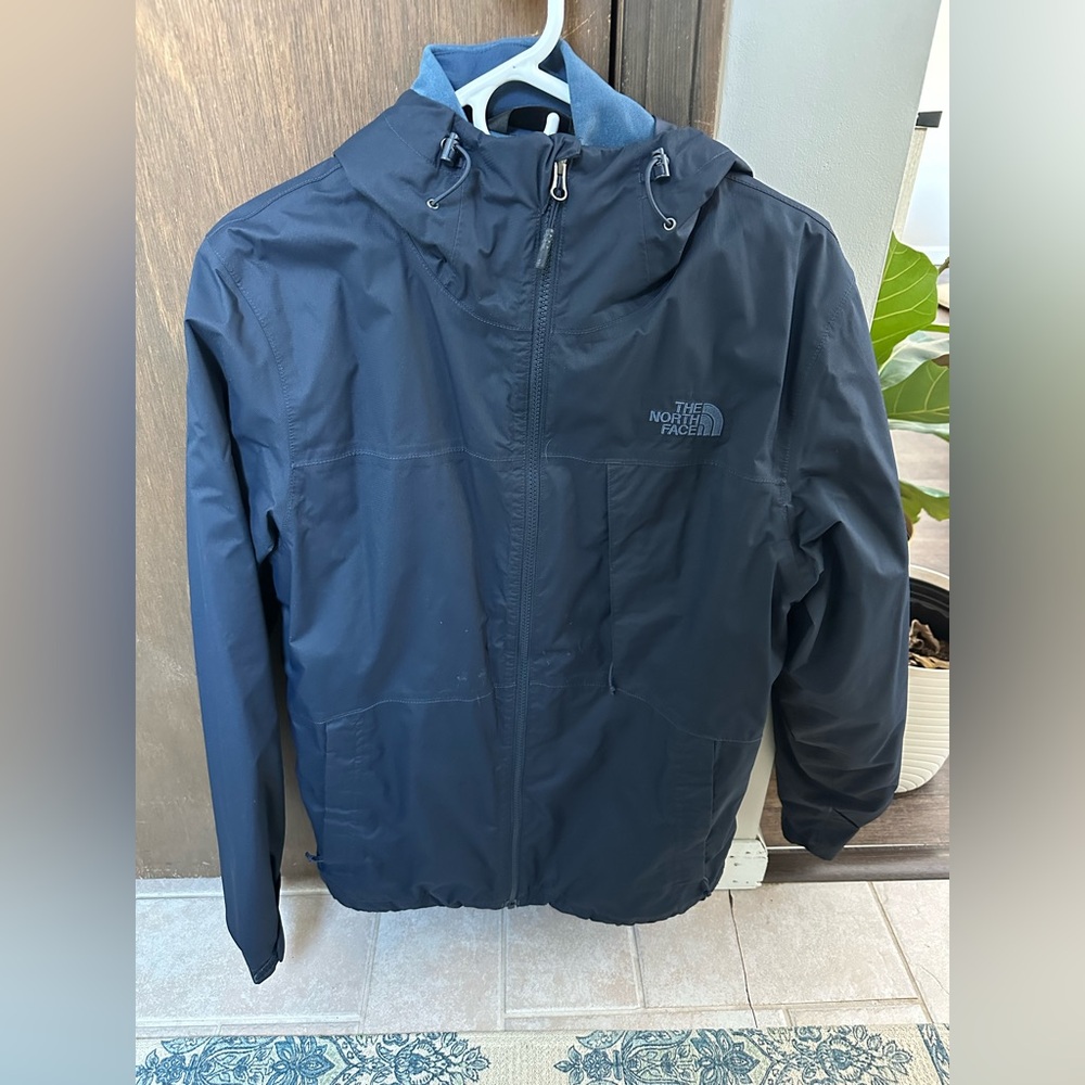 The North Face Men's Dark Blue jacket with fleece liner
